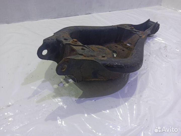 Рычаг задний поперечный