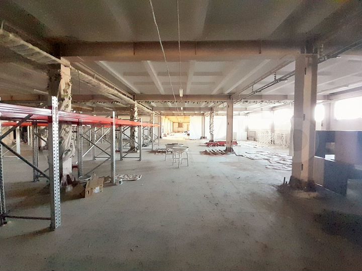 Производственное здание с лифтами 5200 кв.м