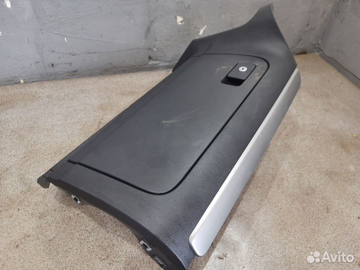 Бардачок вещевой ящик для Volkswagen Golf 6