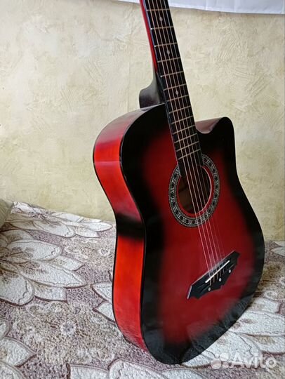 Акустическая гитара