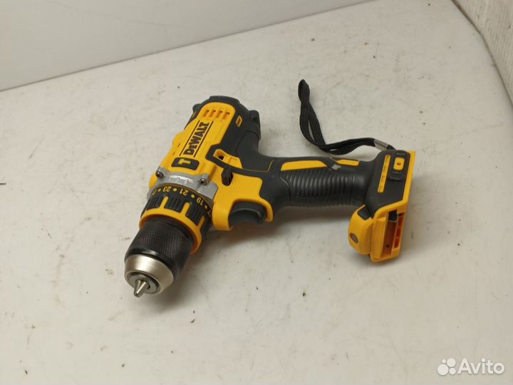 Аккумуляторная дрель шуруповерт DeWalt