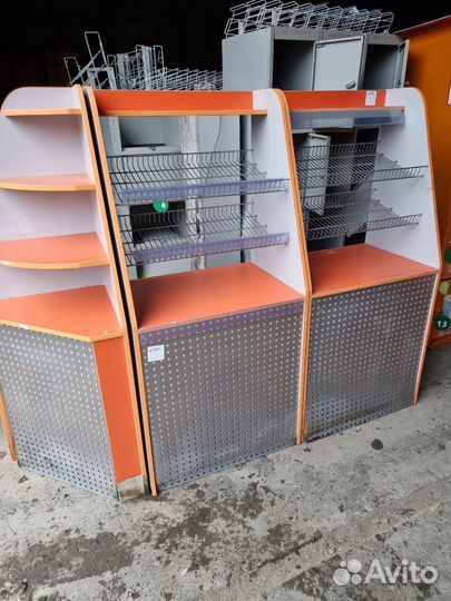 Прилавок / стеллаж деревянный