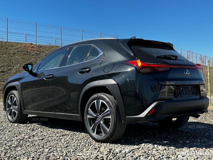 Lexus UX 2.0 CVT, 2022, 11 км
