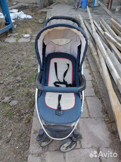 Прогулочная коляска