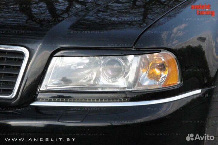 Козырек (спойлер) на стекло Audi A8 D2