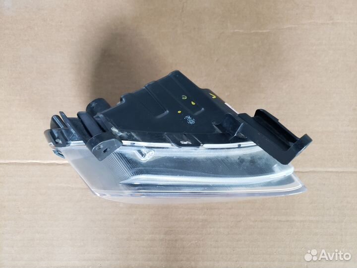 Hyundai Santa Fe 4 Противотуманная фара Правая