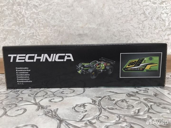 Конструктор зеленый гоночный автомобиль 10820