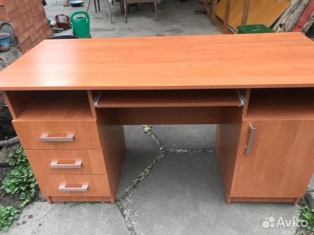 Письменный, компьютерный стол