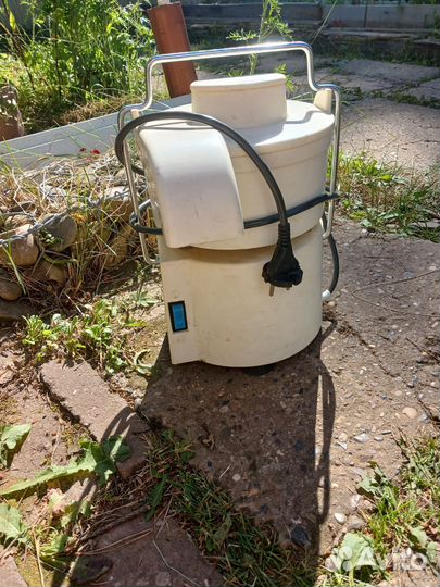 Соковыжималка электрическая СССР