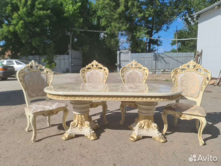 Стулья и столы