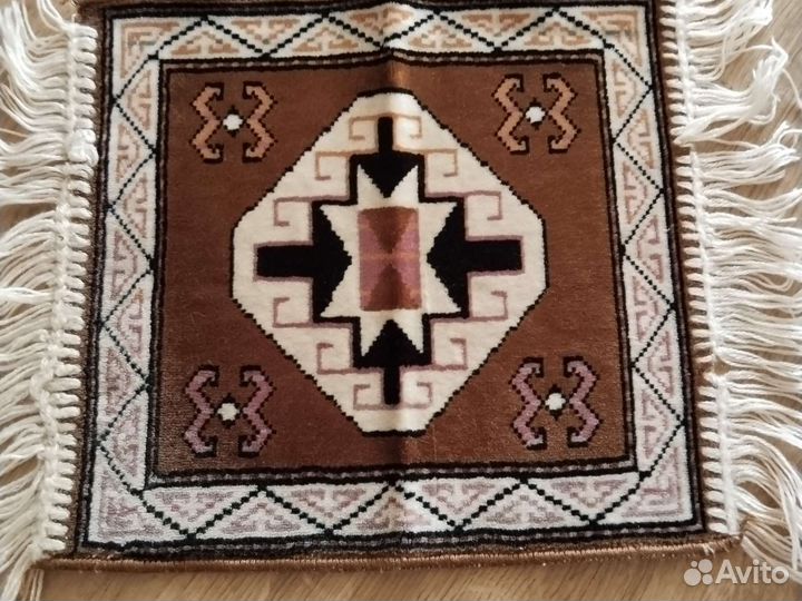 Коврик на стул