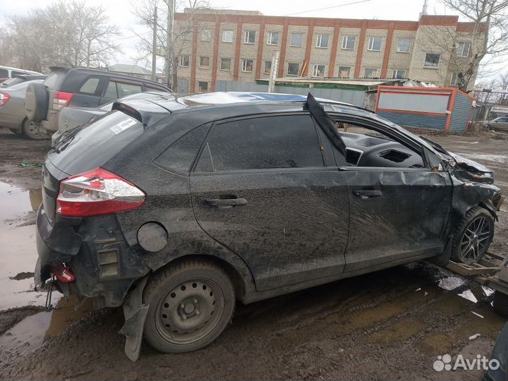 Chery Very A13 (2011—2014) Уплотнитель стекла двер