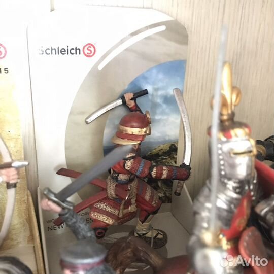 Рыцари Schleich ; BBI