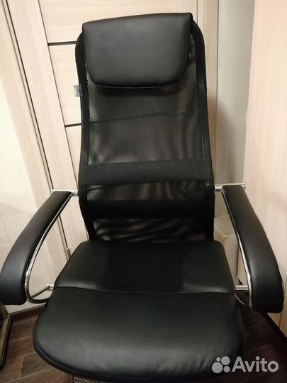 Компьютерное кресло