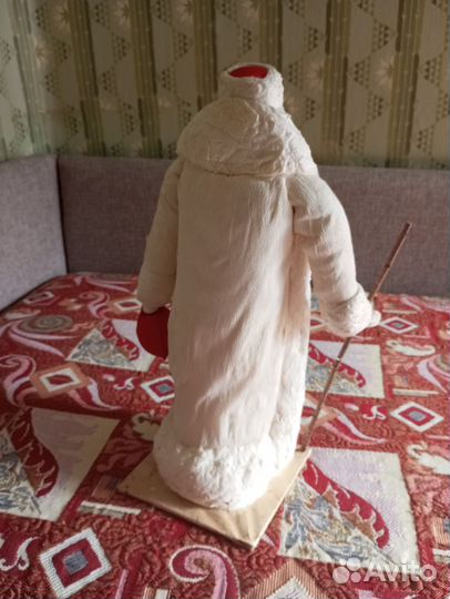 Дед мороз под елку