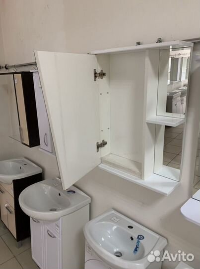 Зеркало шкаф в ванную