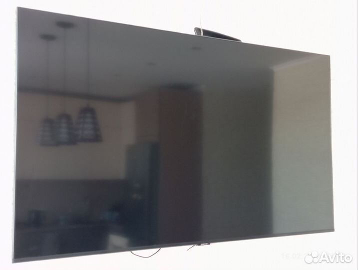 Телевизор Samsung UE50TU8000