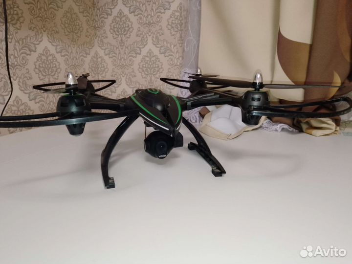 Квадрокоптер Challenger