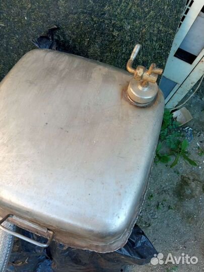 Бак из нержавейки с краном