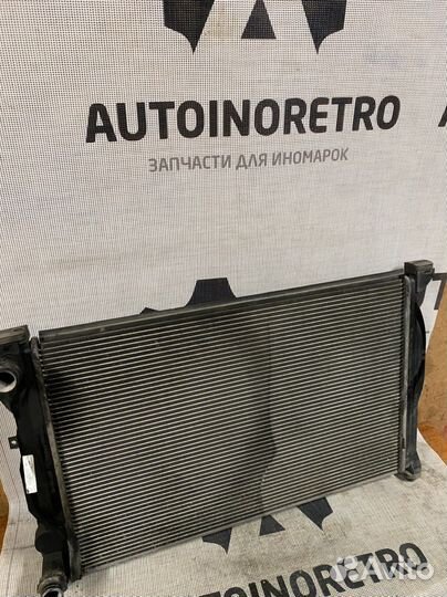 Радиатор охлаждения VAG 8D0121251BA