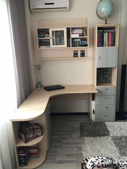 Комплект мебели в детскую