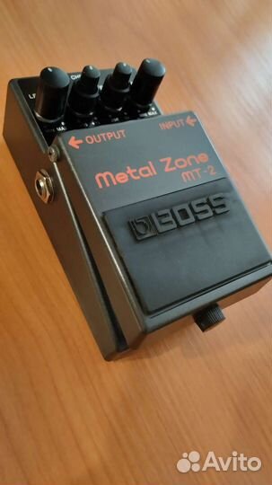 Гитарная педаль Boss MT-2 metal zone