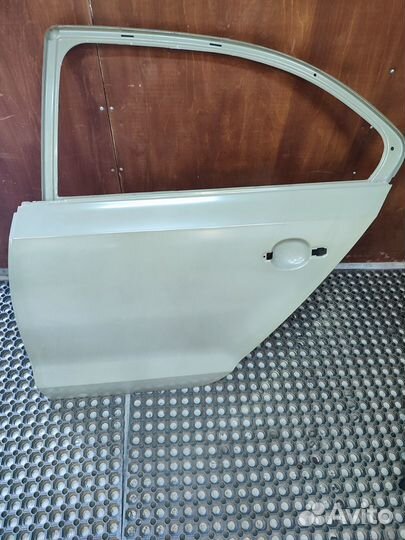 Дверь задняя левая Volkswagen Jetta 6