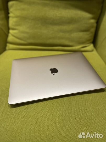 Apple MacBook air 13 2020 m1 8gb 256