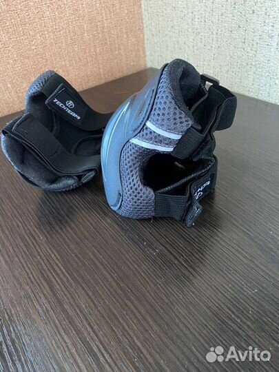 Защита tech team M черный