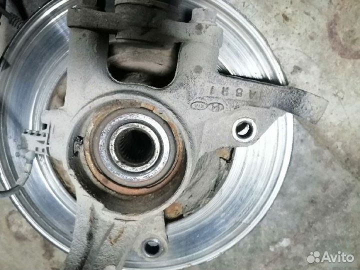 Кулак поворотный передний левый Kia Cerato 2