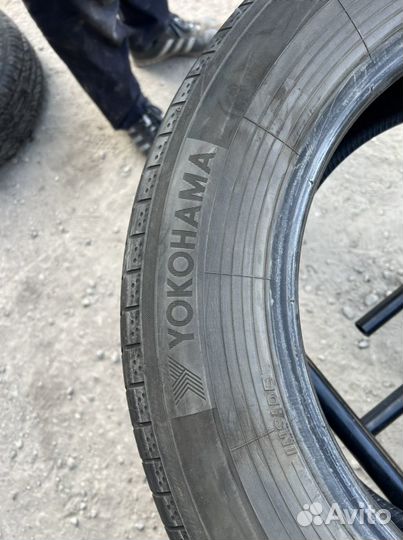 Yokohama BluEarth AE50 SUV 225/60 R17