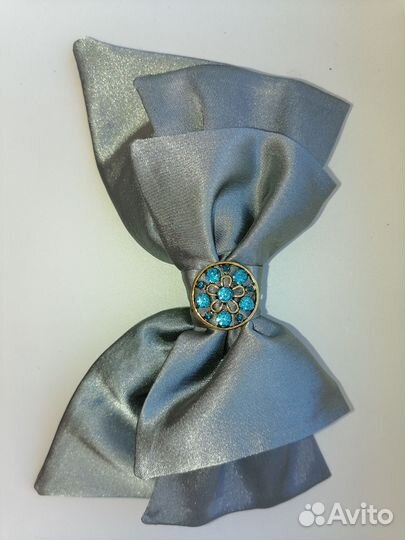 Заколка для волос бант