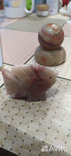 Фигурки из оникса