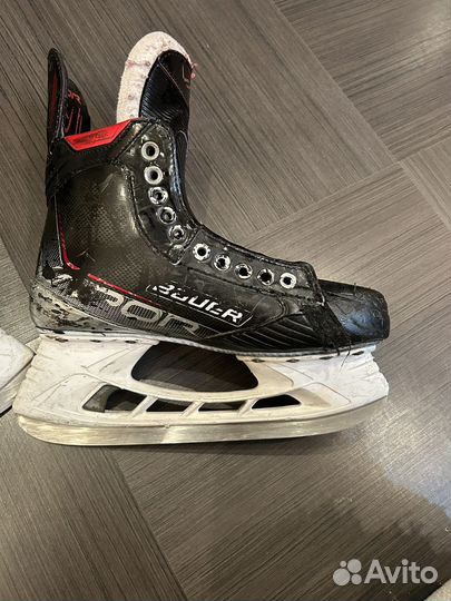 Хоккейные коньки bauer