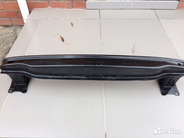 Усилитель заднего бампера Джетта