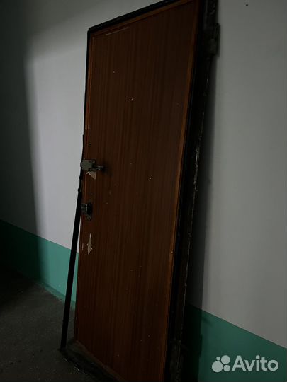 Дверь входная железная бу