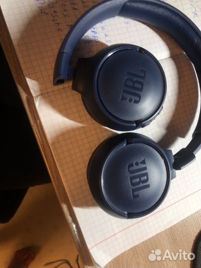 Беспроводные наушники jbl