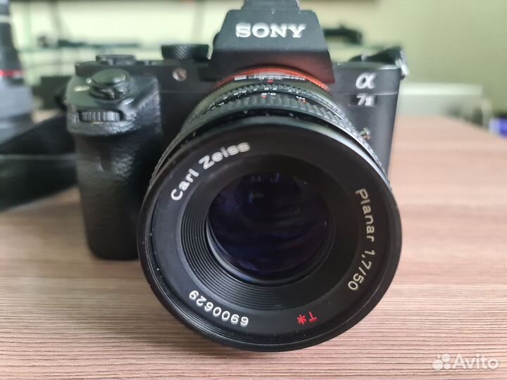 Объектив Carl Zeiss Planar 1.7/50 T* C/Y