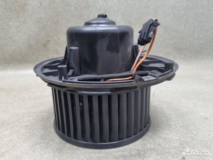 Моторчик печки Skoda Superb 2 1.8 cdab AT 2013