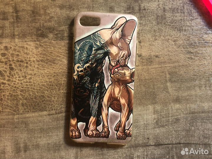 Чехлы для iPhone 7