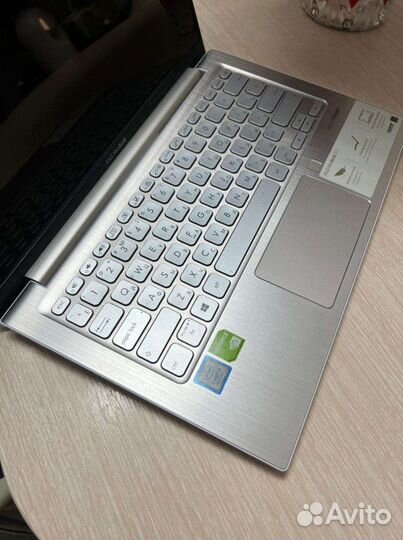 Супер ультрабук для игр asus C geforce 150, core I