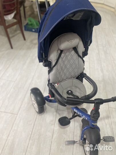 Трехколесный велосипед с родительской ручкой