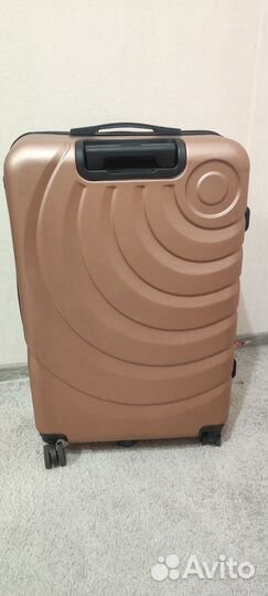 Чемодан на колесах большой xl