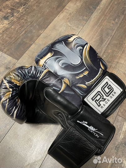 Боксерские перчатки 14