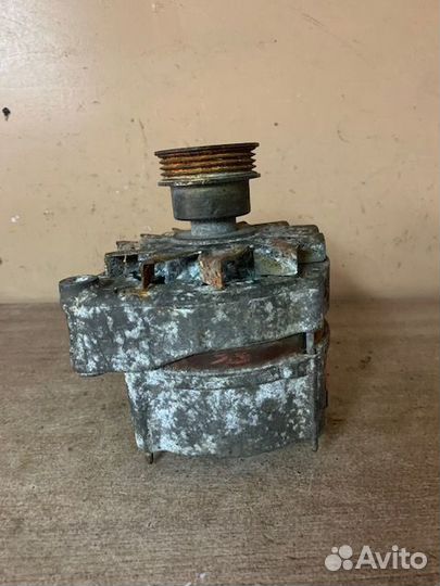 Генератор Audi 80 A6 на запчасти