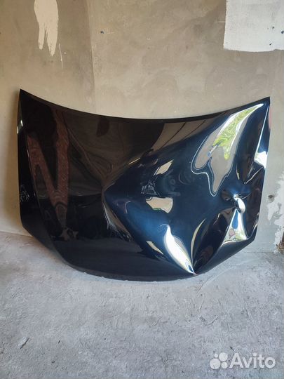 Капот на Toyota Camry 50