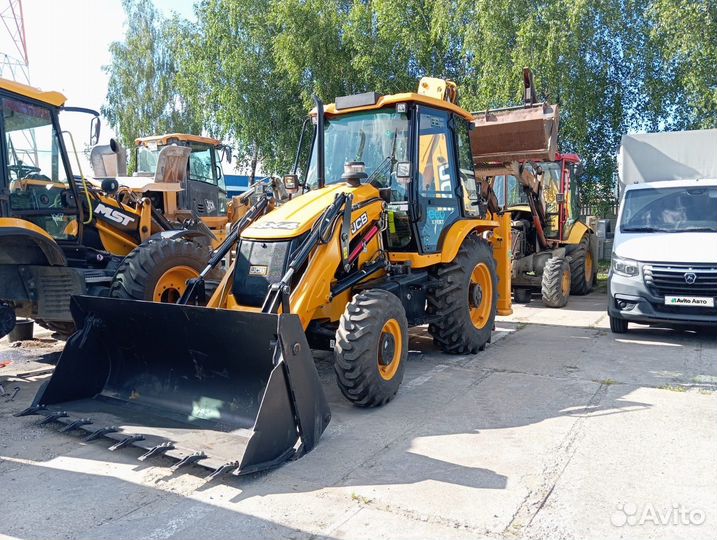 Экскаватор-погрузчик JCB 3DX Plus, 2023