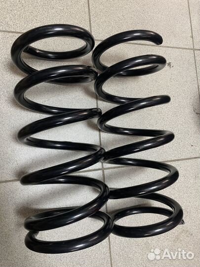 Пружины задние для Toyota Previa/Estima 3 пок
