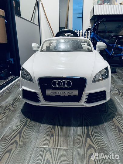 Детский электромобиль Audi