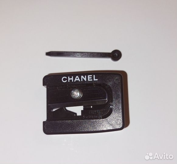 Chanel- точилка для карандашей